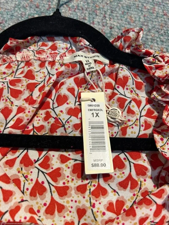 Max Studio Red Floral Tie-Neck Flutter Sleeve Blouse - Picture 4 of 9
